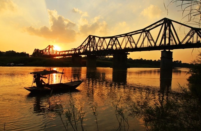 Bridges in Hanoi  - ảnh 1